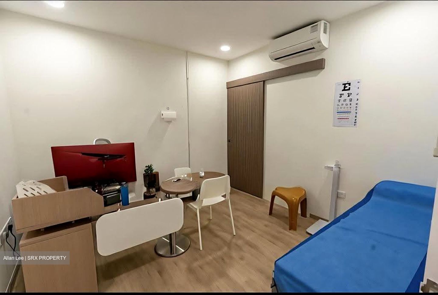 Ansar Garden (D16), Retail #617583351